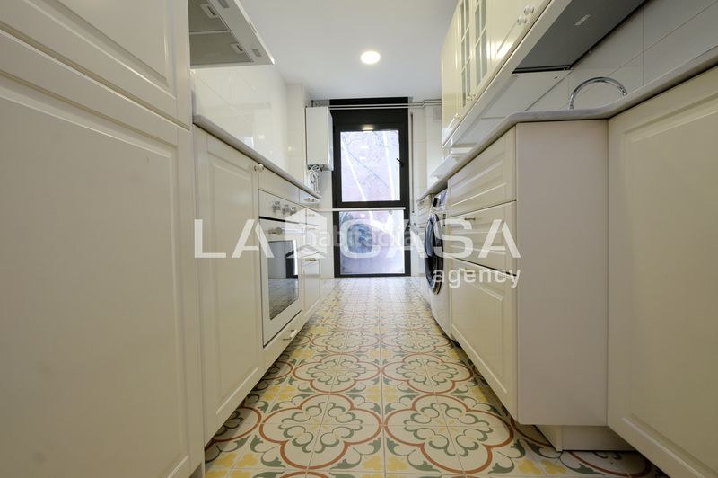 Foto 00aaf139-cb81-4918-b300-af2037cf0a97. Pis a Turó de la Peira Barcelona