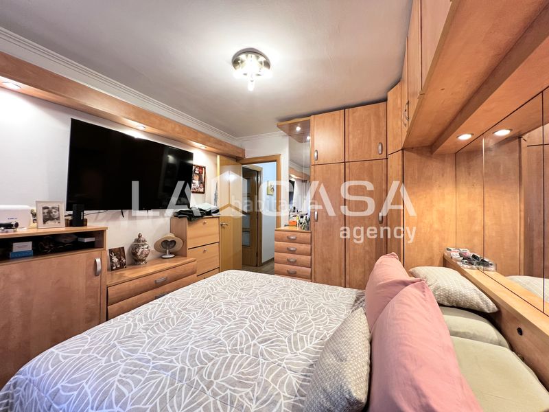 Foto 3f6ca559-c1c6-4d4e-98fe-a26889e2bb8a. Pis a La Salut Badalona