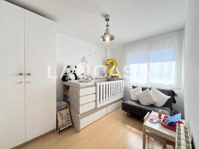 Foto 700a63be-3e9b-4a59-983e-94583955a7f7. Pis amb calefacció a Llefià Badalona