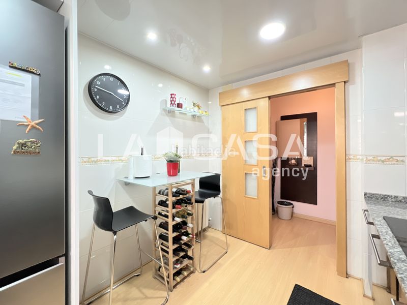 Foto c84a5287-7b78-4404-8daf-88557210368c. Pis amb calefacció a Llefià Badalona