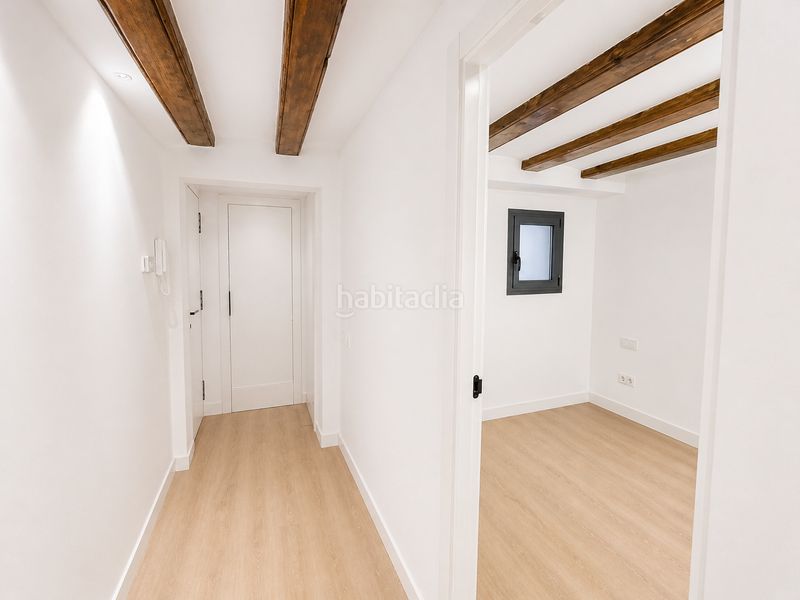 Foto 481a53d1-b7c9-42e5-990a-94b337fadf47. Pis amb calefacció a Raval Barcelona