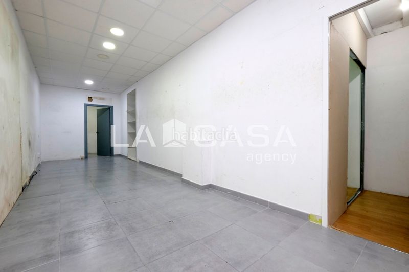 Foto 6a9d518b-e161-44e2-9721-ac27253739bb. Local comercial a Vilapicina - Torre Llobeta Barcelona