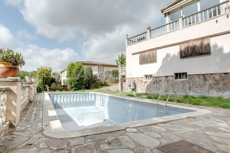Foto a29d7c4a-5792-44df-9157-299b081cf925. Casa amb calefacció aparcament a Lliçà d´Amunt
