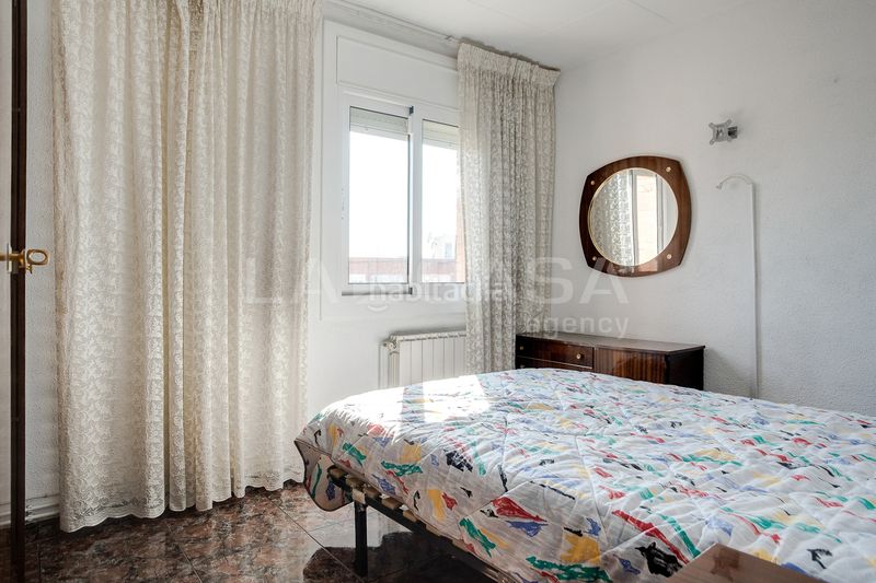 Foto a408a36b-0eb0-4cb5-abbe-0d7f37769fa0. Pis a Sant Martí de Provençals Barcelona