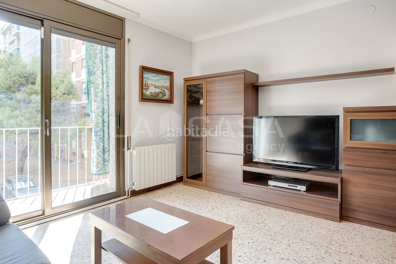 Foto 4d7a601d-9e4b-47e7-a73c-39fcb82efeb1. Pis amb calefacció a Sant Martí de Provençals Barcelona