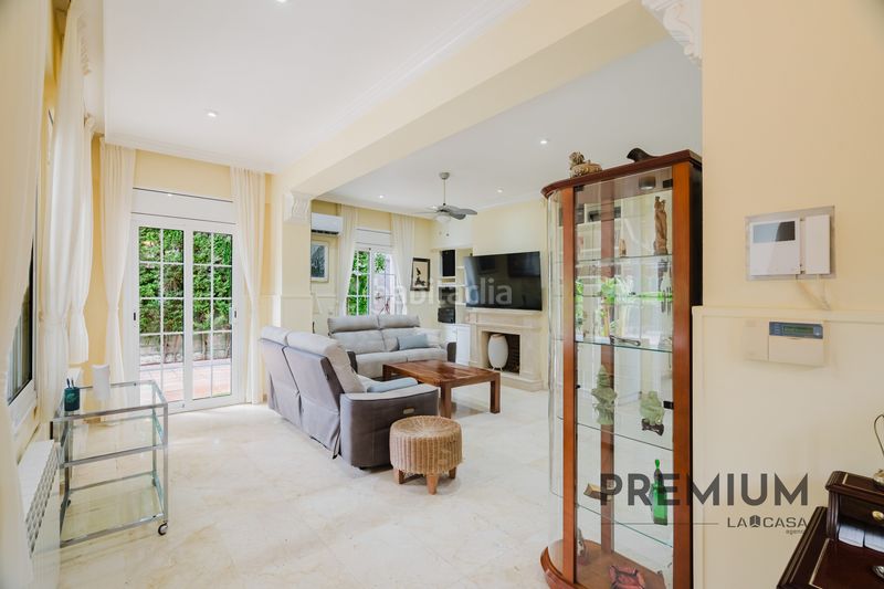 Foto 8113921a-170a-41a3-a1f7-2f73f3272a27. Casa amb aparcament piscina a La Pineda Castelldefels