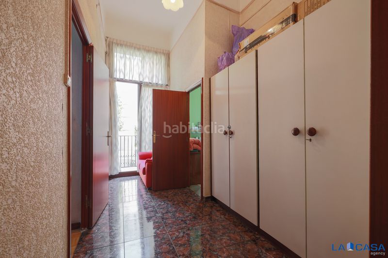 Foto 6d709612-0935-415a-81dd-981286562269. Pis a Raval Barcelona