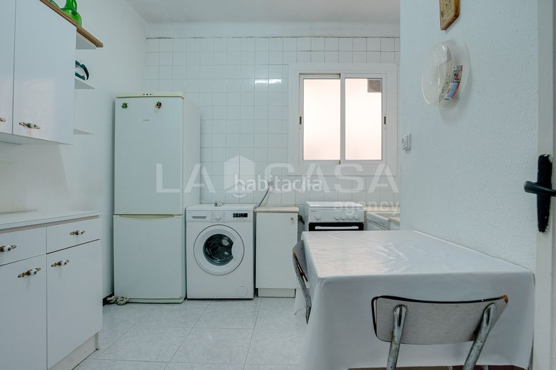 Foto fb0496a9-660c-4799-af75-ffb4600f136c. Piso en La Nova Esquerra de l´Eixample Barcelona