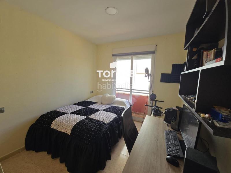 Foto 0baf8faf-eadc-4429-b9ef-2eb943e33700. Casa adossada amb calefacció aparcament piscina a Monforte del Cid