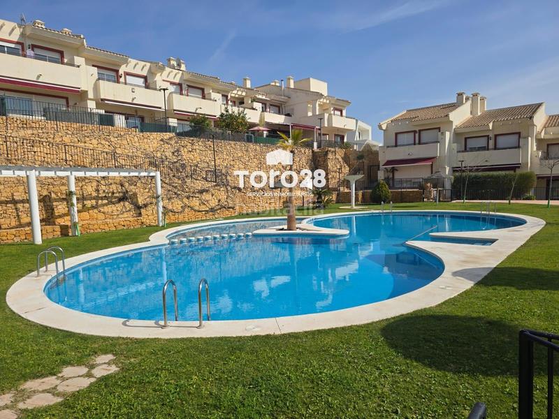 Foto 107a87d4-9414-41d1-9ba9-daff4bc1c80d. Casa adossada amb calefacció aparcament piscina a Monforte del Cid