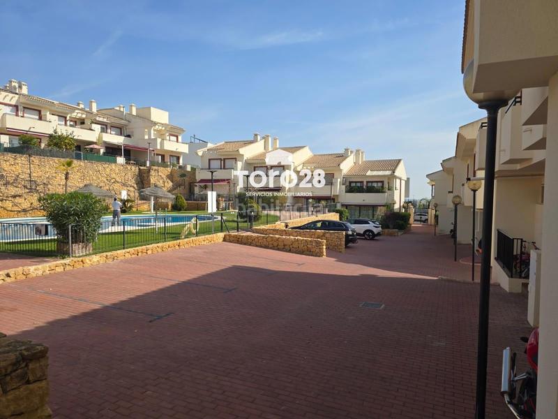 Foto 111e43be-170e-496f-8d18-9309a1977b68. Casa adossada amb calefacció aparcament piscina a Monforte del Cid