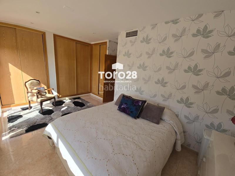 Foto 302cb2a8-85ae-4d0a-844f-7c1a5c623e86. Casa adossada amb calefacció aparcament piscina a Monforte del Cid