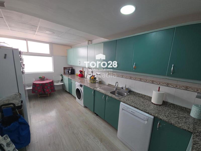 Foto b37f2d72-d9d9-4af9-a236-556bd1eb53cd. Casa adossada amb calefacció aparcament piscina a Monforte del Cid