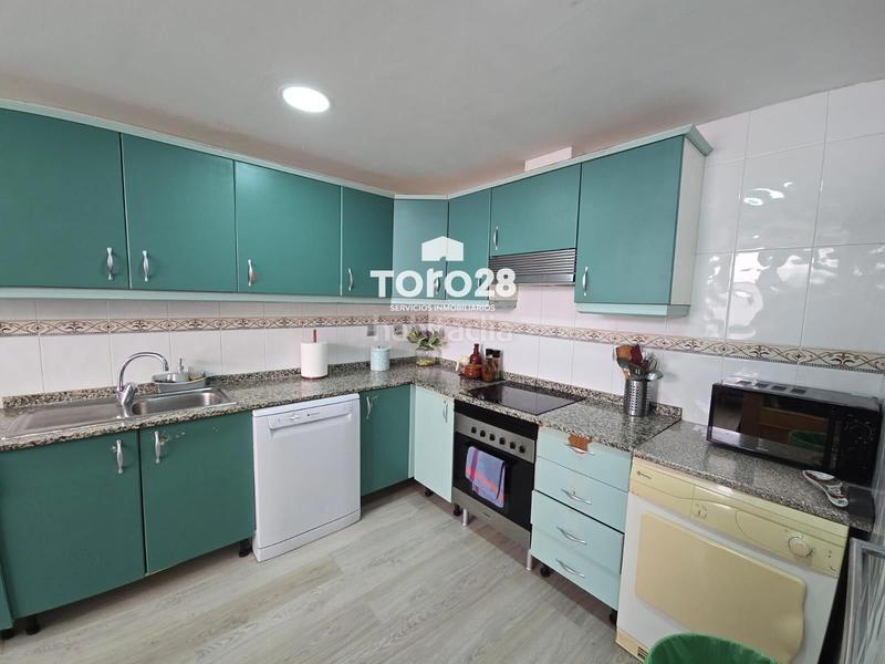 Foto fcc1bcd2-8e52-4cbe-818f-ffdde81f6a03. Casa adossada amb calefacció aparcament piscina a Monforte del Cid