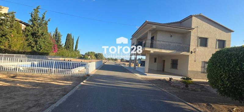 Foto cf335e96-45b5-46e4-8c2a-3ab316c71f74. Xalet amb calefacció aparcament piscina a Valverde Elche / Elx
