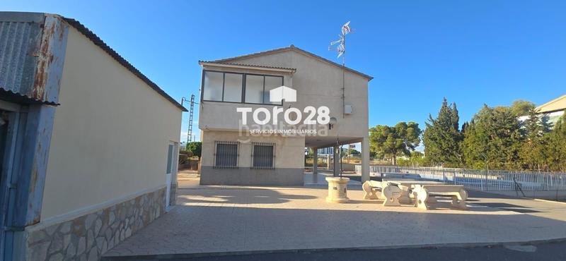 Foto f3a2036d-025c-451f-aa99-231449a13d0e. Xalet amb calefacció aparcament piscina a Valverde Elche / Elx