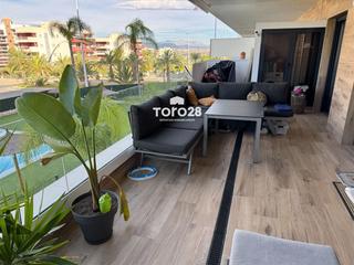 Appartement  Ciudad real. Estupendo piso en arenales del sol de alicante