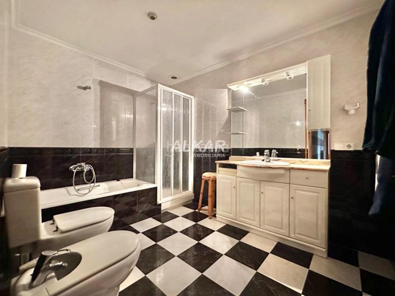 Foto 117cccd4-bc0a-42f2-b179-08409b4a8b9a. Xalet amb calefacció aparcament a Fustiñana