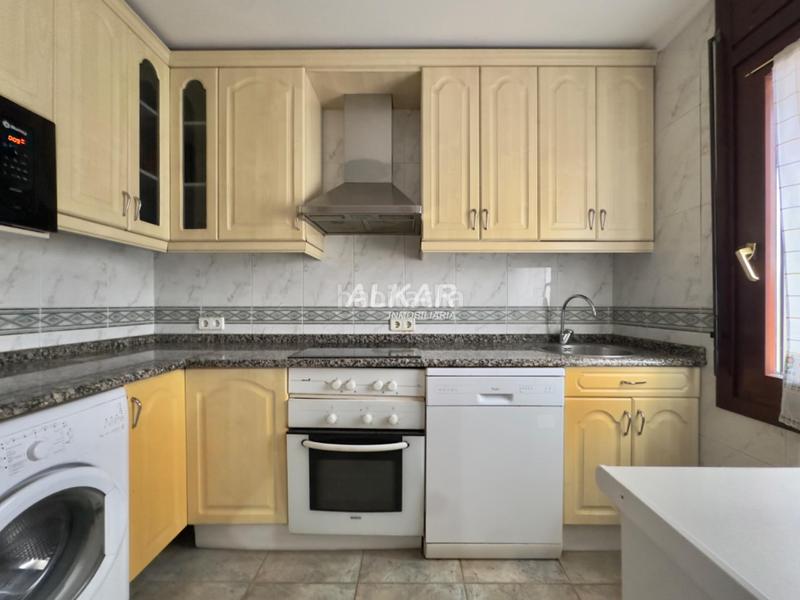 Foto 936a0320-6c41-4143-a765-8ef97c3550c3. Xalet amb calefacció aparcament a Fustiñana