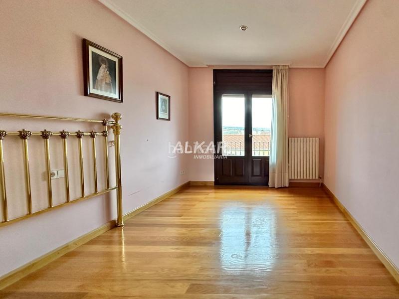 Foto 995d2277-7078-45e1-9b85-5c2c48511dd2. Xalet amb calefacció aparcament a Fustiñana