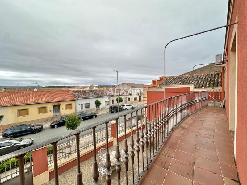 Foto a0bcded7-74af-432e-b0ce-bc941e56495f. Xalet amb calefacció aparcament a Fustiñana