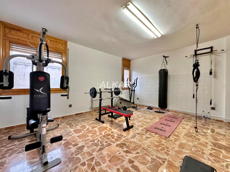 Foto a73ae879-62e4-45fb-9341-00f51d9d74de. Xalet amb calefacció aparcament a Fustiñana