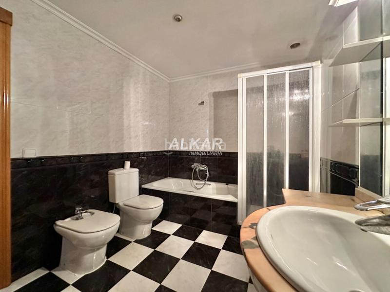 Foto aedcbabe-5a49-4922-8800-30dcc4de78f5. Xalet amb calefacció aparcament a Fustiñana