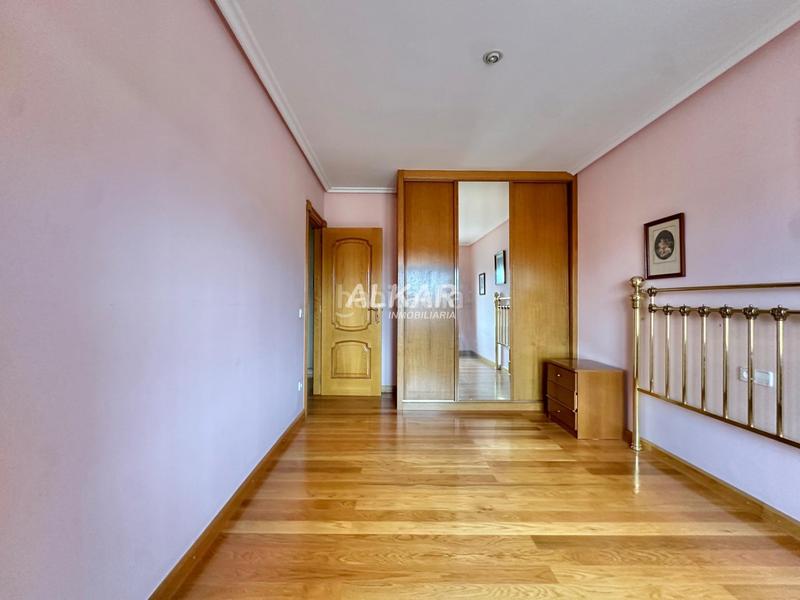 Foto b2f8823a-2351-49bf-a51b-a35351fe3fa4. Xalet amb calefacció aparcament a Fustiñana