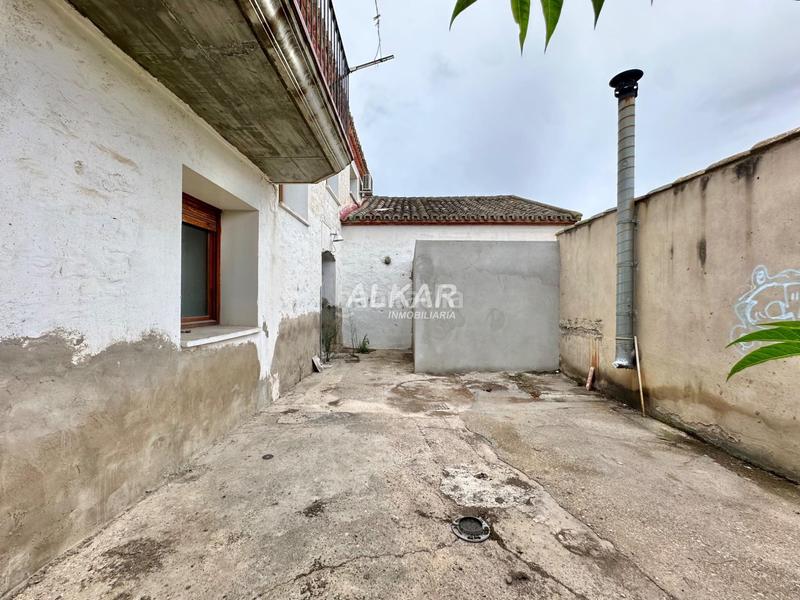 Foto f860044f-41cc-48fb-961c-5aaf57c261df. Xalet amb calefacció aparcament a Fustiñana