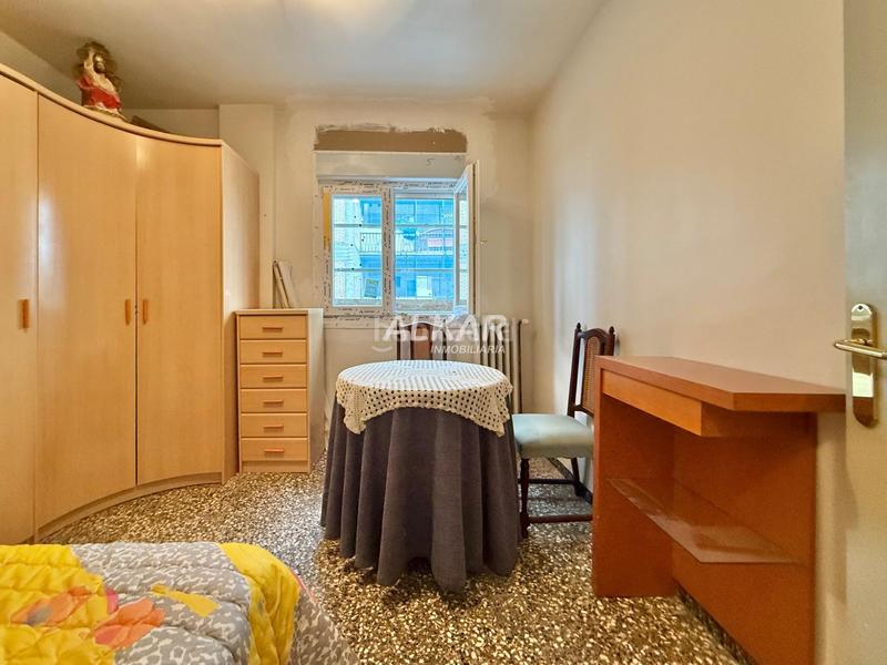 Foto b8a9f296-1b42-4aa2-a6c8-e17b63b99782. Piso  en venta en Lourdes Tudela