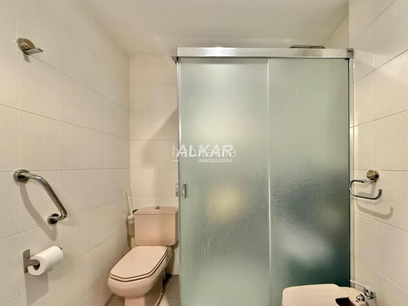 Foto d8eb415f-744e-4944-b361-df57e06c1e60. Piso  en venta en Lourdes Tudela
