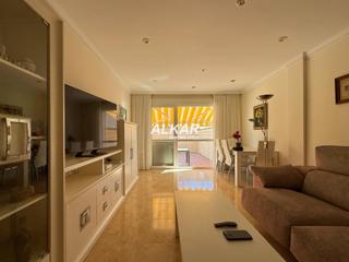Casa  Avenida avenida de la bandera. Casa en venta en fustiana