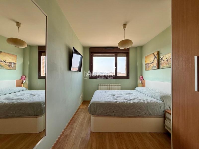 Foto c33f36cc-7ce9-4f27-b072-9a57f2c657f6. Appartement avec parking dans Parque del Queiles Tudela