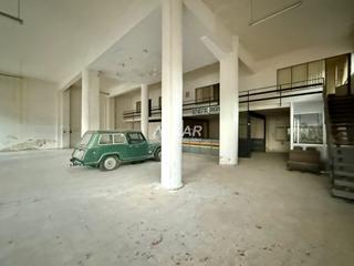 Local Comercial a Calle Calle de los Amigos del País, 12