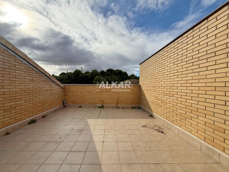 Foto 33cc1954-7eab-474c-95bc-2743d65a6608. Dachwohnung mit heizung parking in Centro Tudela