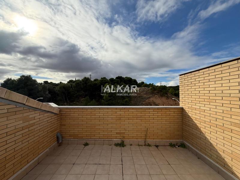 Foto 54861f19-5c53-4cb6-8aef-19b130596f9c. Dachwohnung mit heizung parking in Centro Tudela