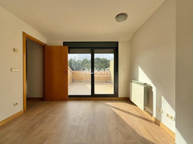 Foto 86d66f73-a3db-4c9d-9d3a-0804436ef497. Dachwohnung mit heizung parking in Centro Tudela