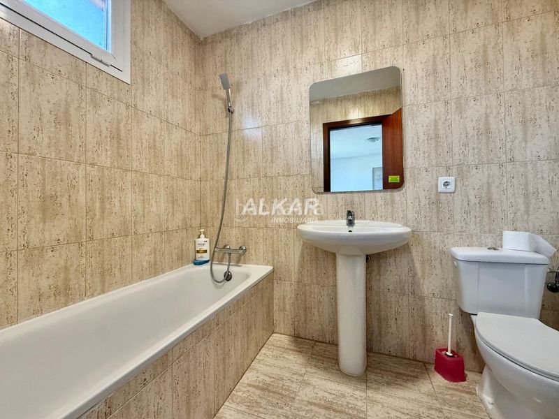 Foto a09ba48e-7ce0-4e85-bc8a-d0eeb0bb835d. Casa amb calefacció aparcament a Fustiñana