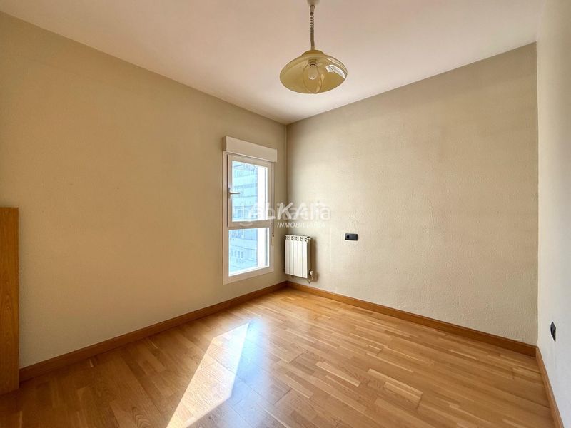 Foto 4b1b3535-8ef2-40bd-9a26-ee665949a445. Pis amb aparcament a Griseras - Gardachales Tudela