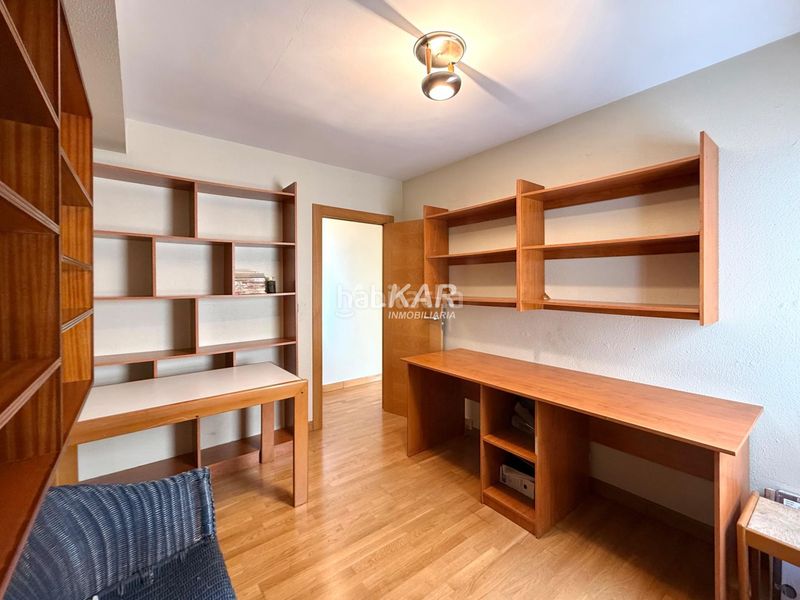 Foto 9cec542d-fed2-4dcb-929b-f1ba9c30befd. Pis amb aparcament a Griseras - Gardachales Tudela