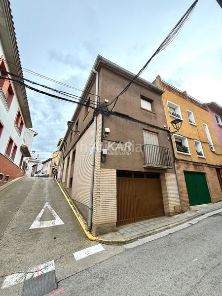Foto 7ef93c96-ba66-4237-b3fc-2037aeec5a99. Casa amb aparcament a Cascante