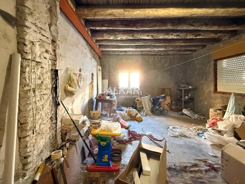 Foto e2c29cb0-7f81-4685-b990-c34272f9c5d8. Casa amb aparcament a Cascante