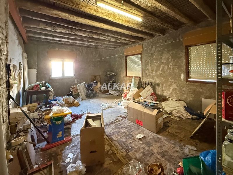 Foto f1451844-4956-4c81-95a8-6253970c958e. Casa amb aparcament a Cascante