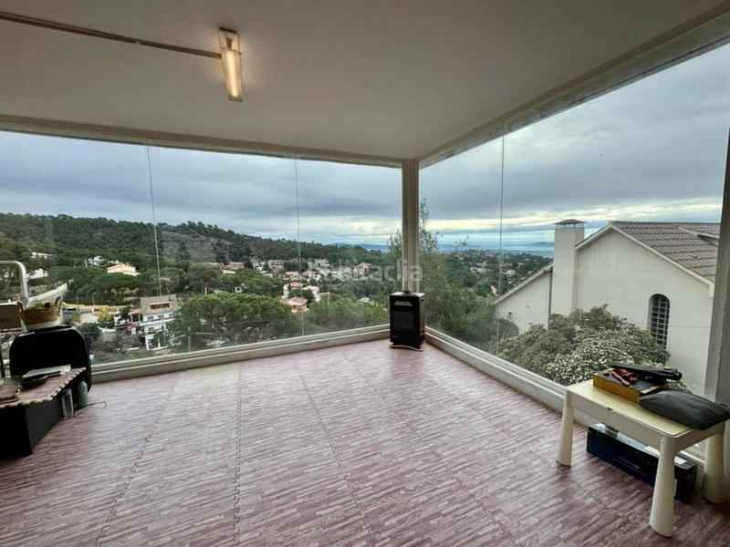 Foto 1984bba2-3d9d-4d48-be91-faa86589d554. Casa  con vistas impresionantes en el serrat !!! en Ametlla del Vallès (L´)