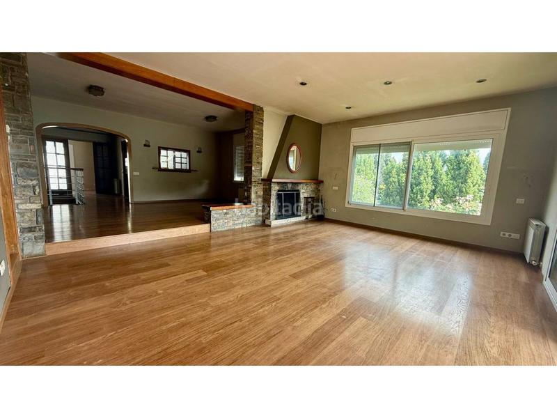 Foto b141fc7f-8039-453d-9999-45d2e873c528. Casa  en venta en Vallromanes