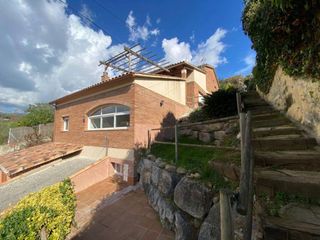House in Cànoves i Samalús. Casa en venta en cànoves i samalús