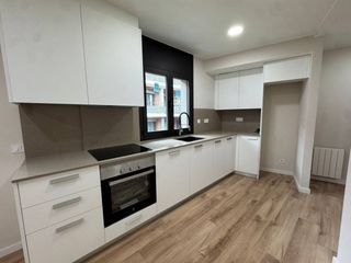 Lloguer Dúplex  Calle josep carner. Duplex en alquiler en la font verda!!
