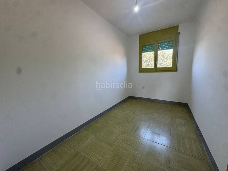 Foto f54b6277-8d17-4397-a462-eec4007ebe6a. Country house with heating parking in Canovelles
