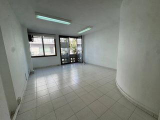 Oficina  Calle anselm clavé. Oficina en venta en el centro de granollers!!