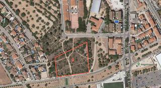 Wohngrundstück in Carrer priorat 10. Terreno residencial en calafell
